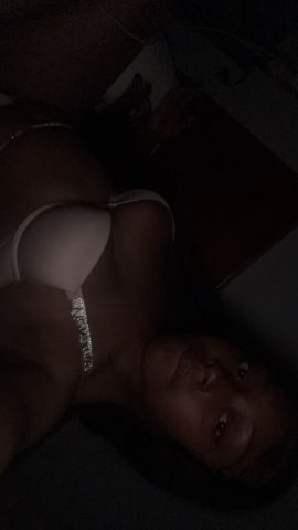 Melodie (21) — In-Calls & Out-Calls Female Escort in Oakland/East Bay - 1