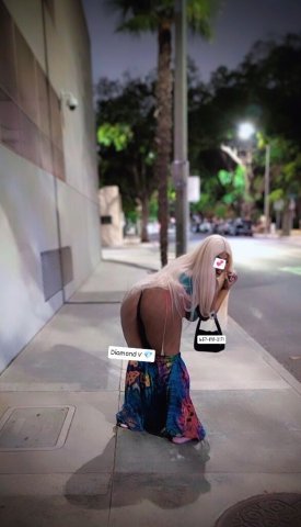 Orange County, CA Escort — Car Dates & In-Call Visits - 1