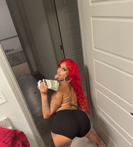 Erie Female Escort — Young mixed girl with thick tattoos, piercings - 1