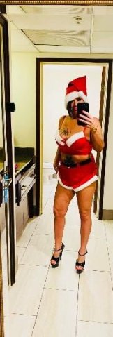 Giselle Vega — Busty 36 Latina Girlfriend + Sensual Makeout Artist - 1