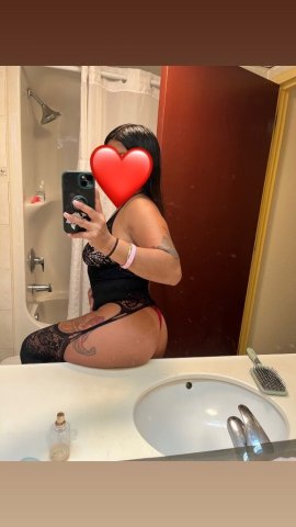 Petite Bronx Female Escort — Discreet Outcalls (24) - 1