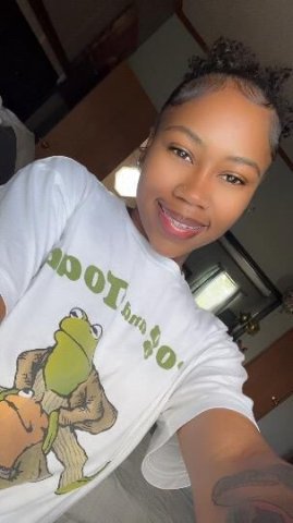 Petite, Tatted Female Escort in Bowling Green, KY - 1