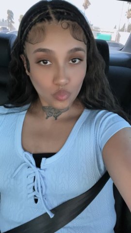 Inland Empire Latina Female Escort — slim, thick build, 100% real video calls - 1