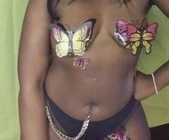 Greenville, SC 25 - All-Woman Escort (35+) - Image 3