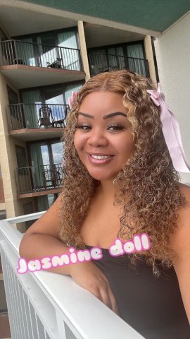 Tampa Tight Kitty Ready for Grip & Juicy Advice - 1
