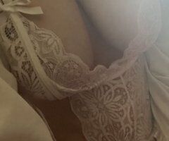 Sacramento escorts - Sacramento Female Escort — “House Maid” lingerie 10am–1pm (30 min)