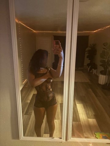 Chocolate-themed outcalls — Rochester Female Escort - 1