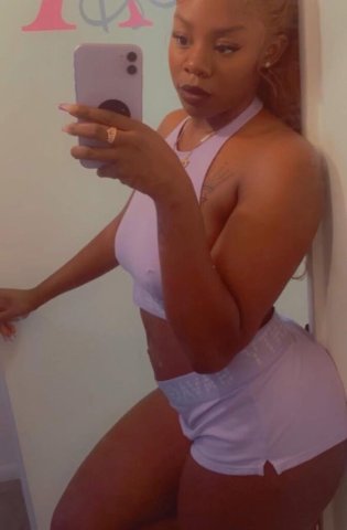 Bronx Female Escort — hotel outcalls with deposit - 1