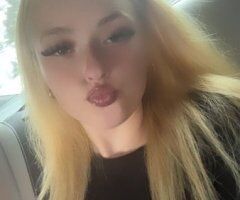Bubbles in Brooklyn — Facetime Show & Curvy Tease - Image 3