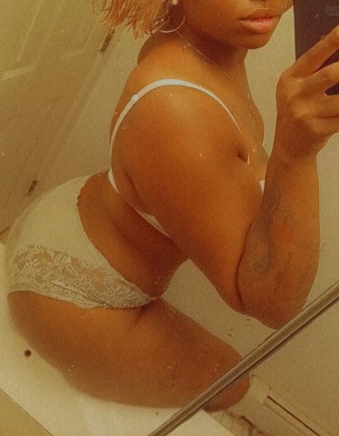 Long Island, NY Brown Vixen Escort — Hotel Fun & Incall Specialty - 1