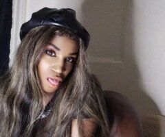 Manhattan Female Escort — Mature, loyal gentlemen only - Image 2