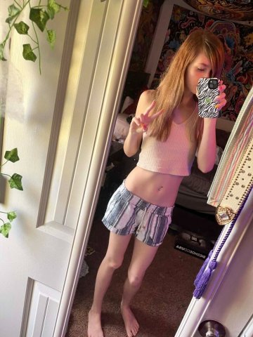 Jackson, Michigan Female Escort — Deep Throat & Squirting Play - 1