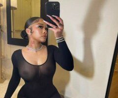 Indianapolis escorts - Indianapolis, IN Female Escort — soft smile & relaxed conversation