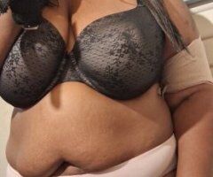 Los Angeles escorts - Los Angeles Ebony Fat Ass Escort — Incall, Sloppy Blowjob (Head Only/BBBJ)