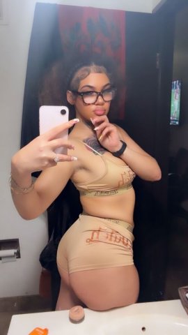 St. Louis MO Incalls Only — Big Mama Relax Session (Up to 24/7 Booking) - 1