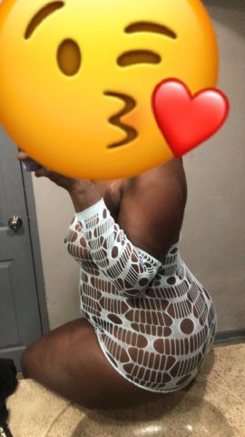 Chocolate Fantasy (25) — Thick Escorts Offering Handjobs, Truckers + Kinks - 1