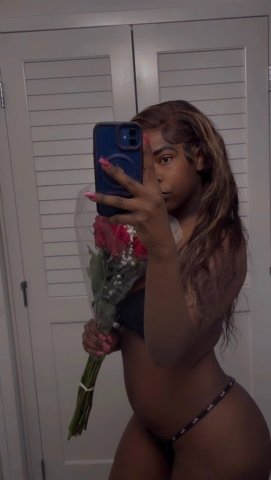 St. Louis, MO Petite Fun Size Female Escort for GFE & Discreet Incalls - 1