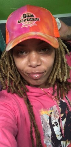 Klamath Falls Honey-Themed Female Escort — Outcall, Incall, Carplay Bookings - 1