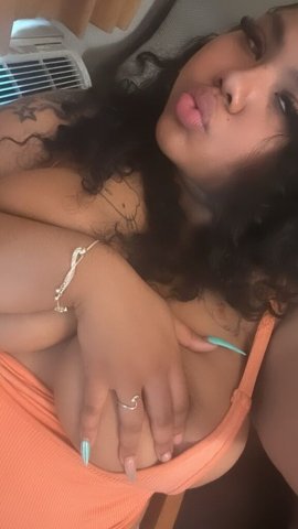 Pittsburgh Female Escort — Incalls & Outcalls, Bare & Anal - 1
