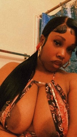 Long Beach Female Escort — Incalls/Outcalls & Carplay Today - 1