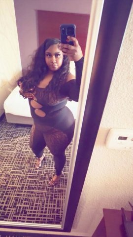 Avani — Chocolate-themed 19 Escort (Incalls & Outcalls) in Phoenix - 1