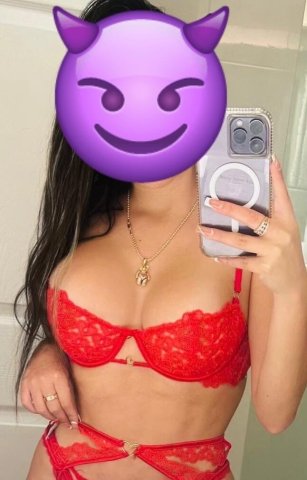Waco Texas Female Escort — in-home sessions only - 1