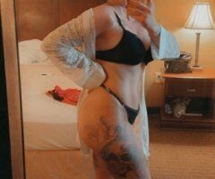 North Mississippi escorts - Tupelo MS ShowOut — Facetime fun & video selling (No GFE, BBBJ, or DATY)