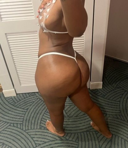 Tampa Female Escort — Kitty gripping wet, video-verified - 1
