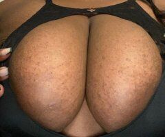 Chicago escorts - BBW Outcall Escorts for Truck Stops — Chicago, IL