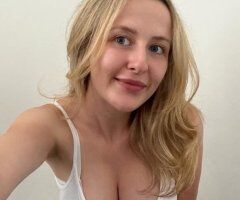 Kansas City escorts - Kansas City, MO Female Escort — Raw Sex (Anal)