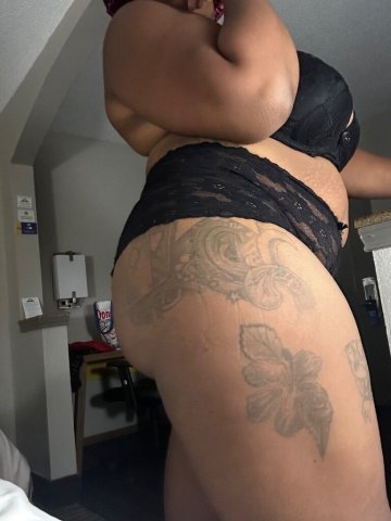 Tuscaloosa Female Escort — QV Tuesday Bare Services & Nuru Massage - 1