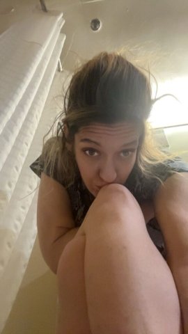 Northern Virginia Amazon—Submissive Size 2 Escort - 1