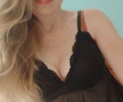 San Fernando Valley Full Figure Vanilla Female Escort - Image 2