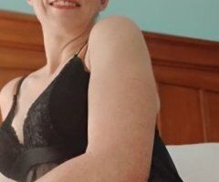 San Fernando Valley Full Figure Vanilla Female Escort - Image 5