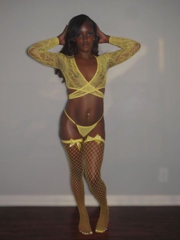 Petite Treat Outcall — Teia (2Girl Special) • No GFE - 1