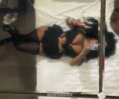 Minneapolis In-Call Female Escort — Throat Goat Service - Image 7