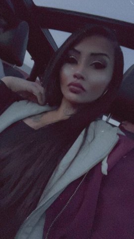 Seattle Digital Content with Sofee (FaceTime, WhatsApp) — Custom Videos - 1