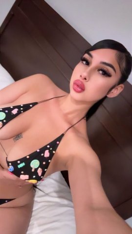 Yosy (5'4 Petite) — In-call dates, massages, and new content - 1