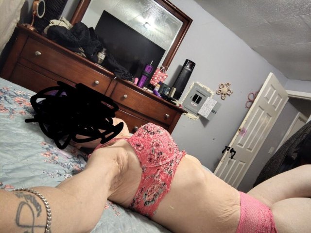 4th of July Holiday Special — Petite GFE & Sensual Rubdowns (Text Only) - 1