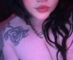 Lexington escorts - ⛓ Big Tiddy Goth GF — Mia (21)