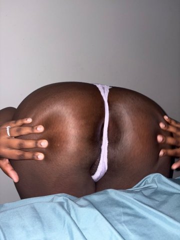 Memphis, TN Female Escort — Late-Night Specials (Incall) - 1