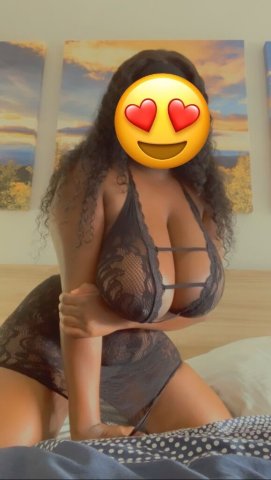 Busty Babe Detroit FT Shows & Cum Book — Nikki Dripps (25) - 1
