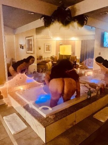 Central Jersey BBW Escort — Hot Tub Jacuzzi & Massage - 1