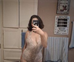 Dallas escorts - Dallas Female Escort — Full Service & Pretty Feet