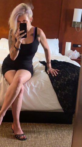 Daytona FL Female Escort — conversation, laughs, and harmless flirting - 1