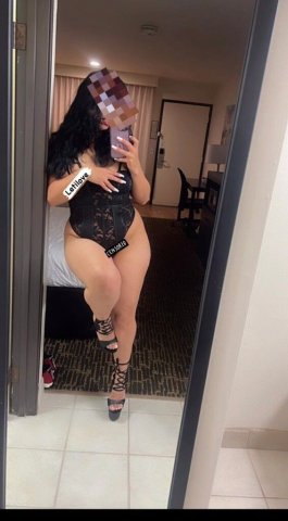 Leti — Curvy Latina Female Escort (Español) — 5’3” - 1