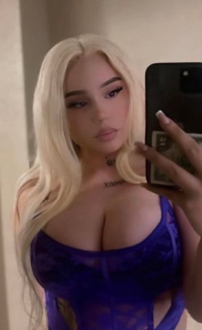 Snow Bunny (24) — Discreet Facetime Verification with Curvy Blonde - 1