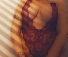 Charleston escorts - Charleston WV 39 Nice Relaxing Time with 5'11 Blonde