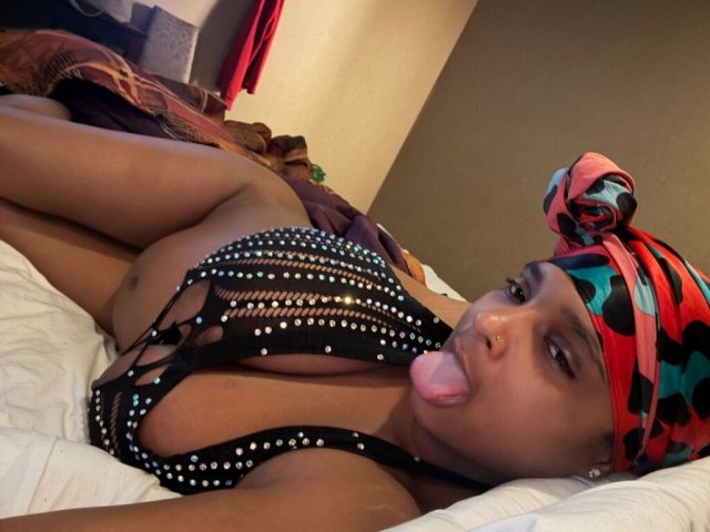 Detroit, MI Female Escort — Discreet Incalls, Greek/Anal + Content - 1