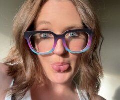 Milwaukee escorts - Milwaukee fun size escort — Val (outcalls only)
